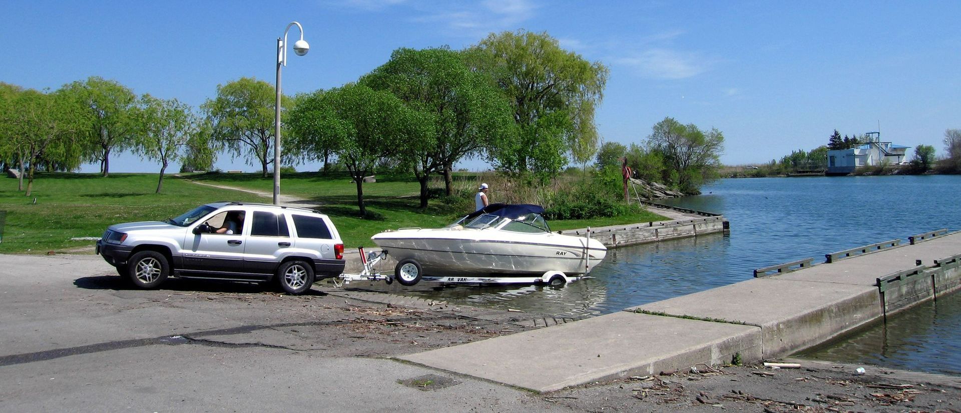 Remorquage d'un bateau