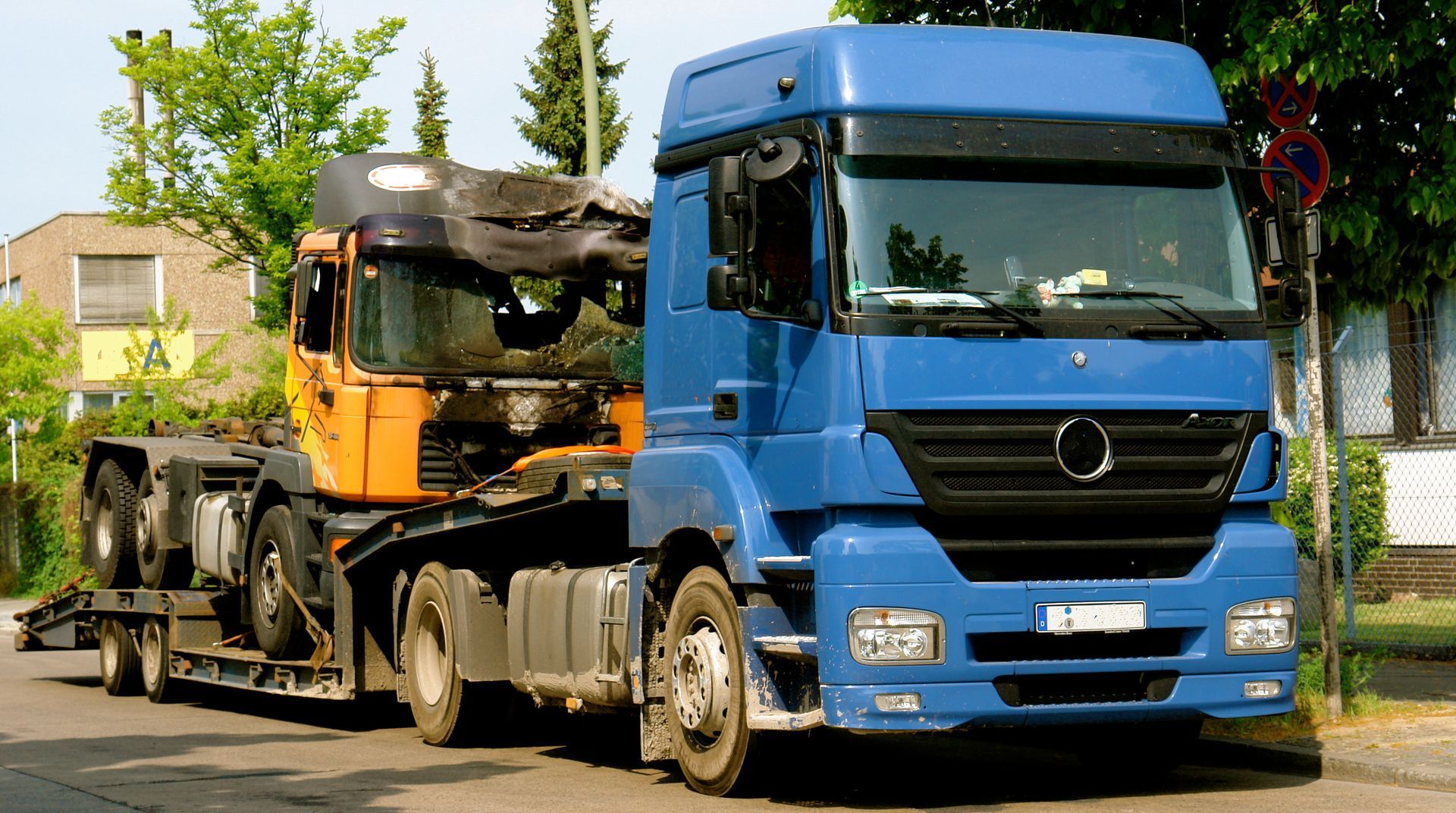 Remorquage d'un camion accidenté