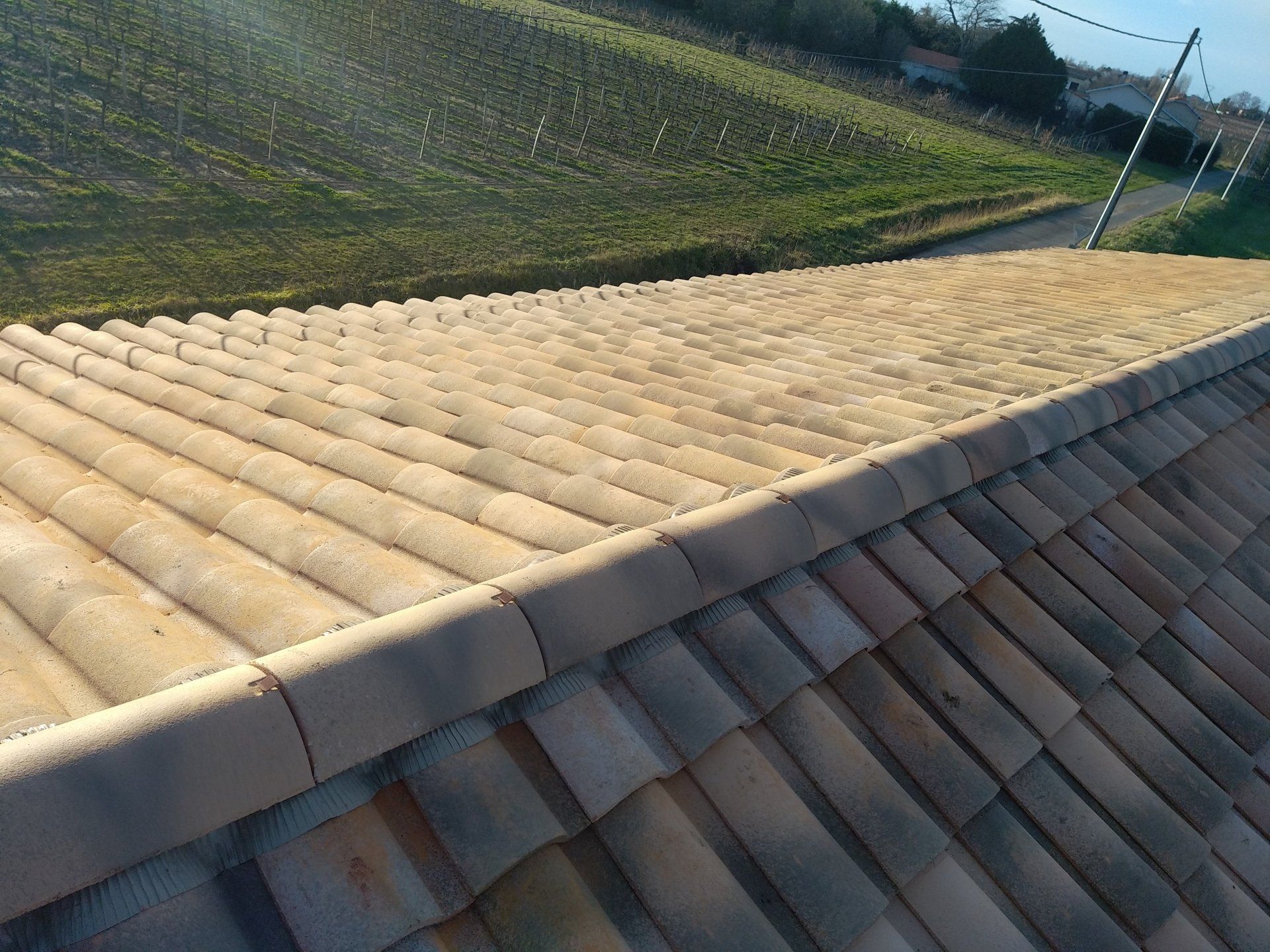 Couverture en tuiles usées 3