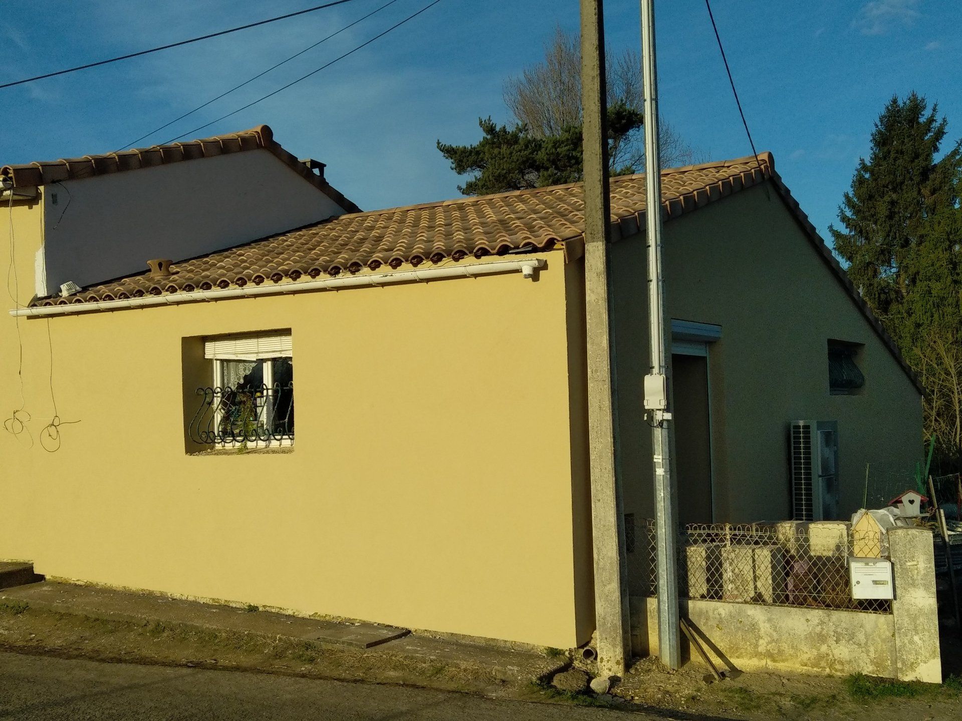 Couverture en tuiles usées 4