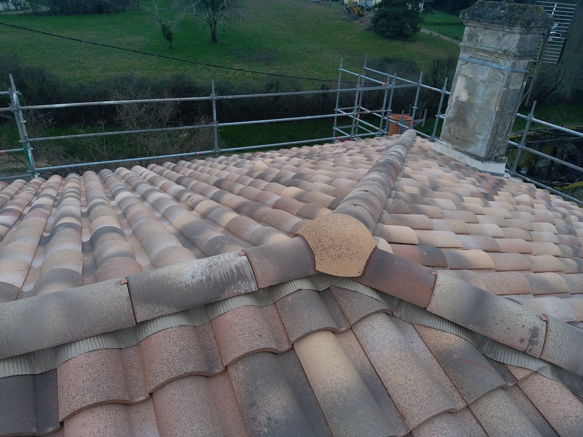 Renforcement de charpente et redressage de toiture