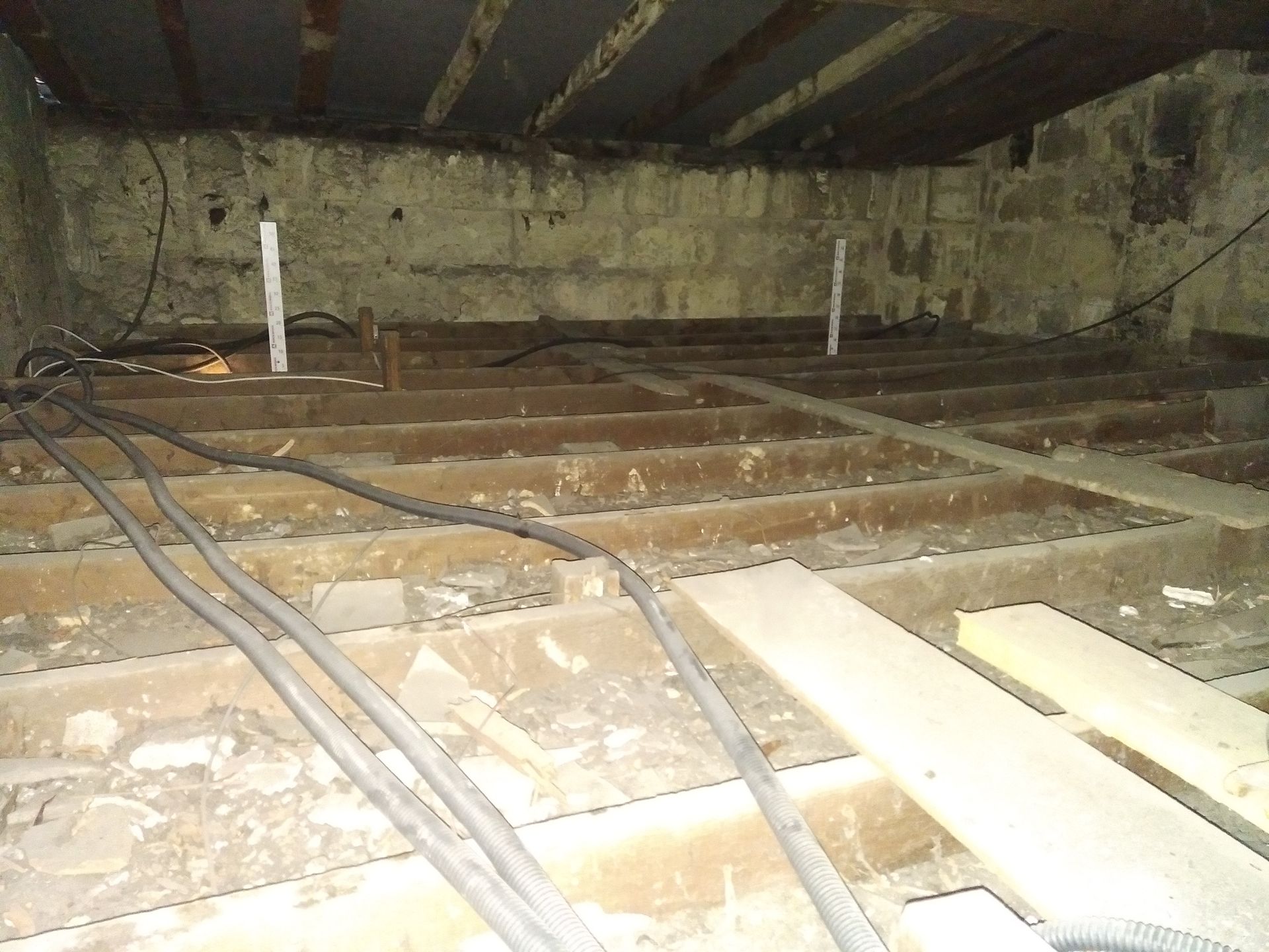 Toiture en vieilles tuiles usées