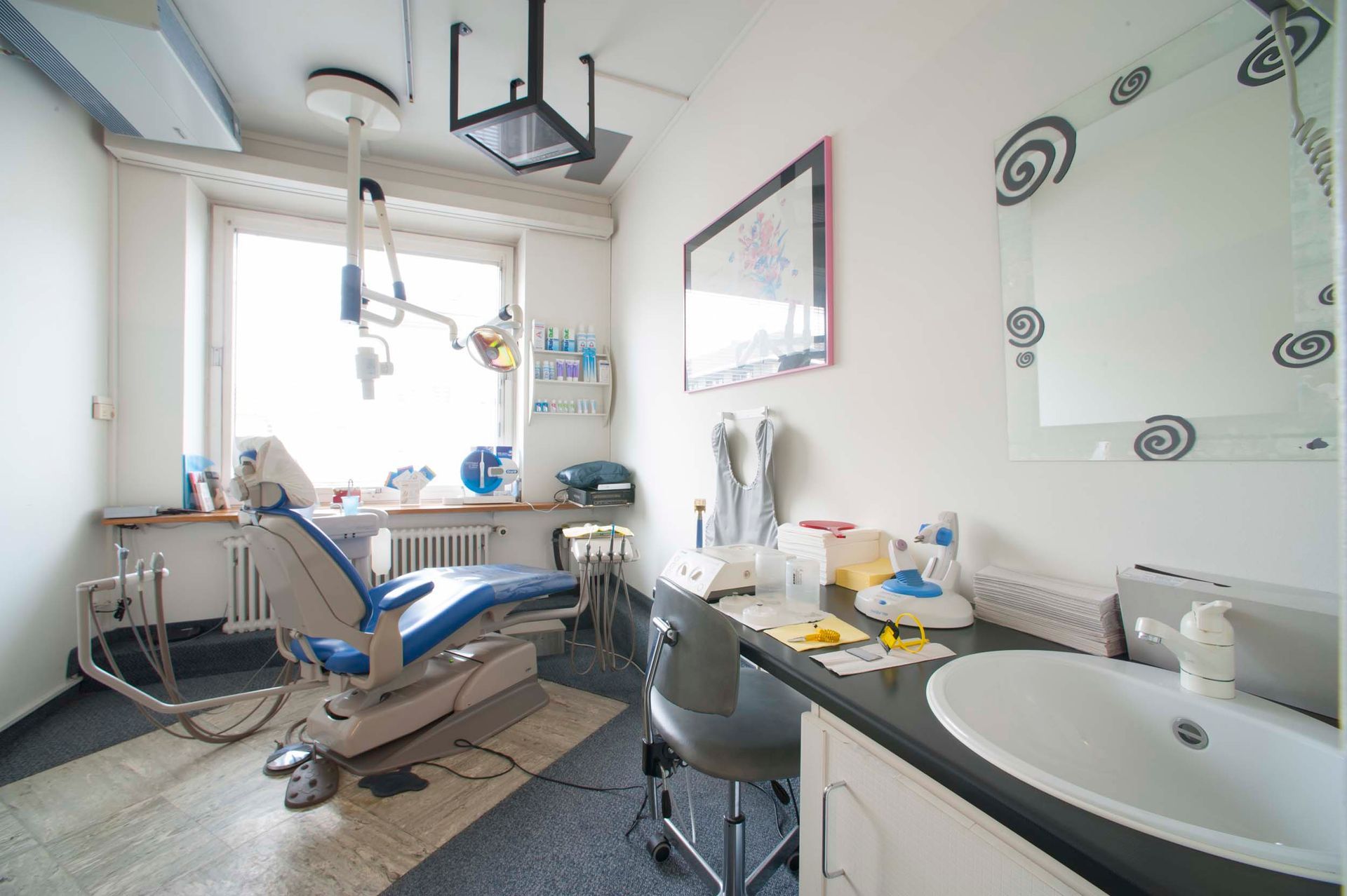 Zahnarztpraxis - Zahnarztpraxis med., med. dent. Ginsberg Zürich - Zürich