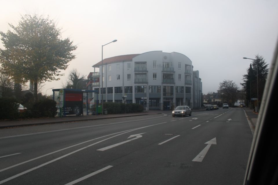 Haus an einer Landstraße