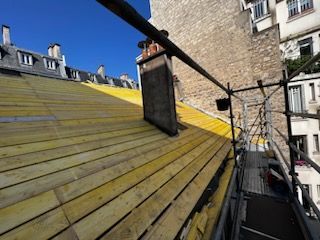 Travaux de couverture en joint debout