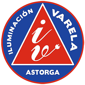 Logotipo para Iluminación Varela Astorg: círculo azul con triángulo rojo. Texto: Iluminación Varela, Astorg. Iniciales 
