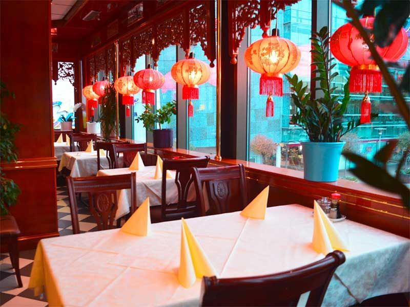 China Restaurant Goldene Sonne, Erlangen | Traditionelle chinesische Speisen Büffet: Das Büffet bietet alles an, was das Herz begehrt. Die perfekte Möglichkeit, um Verschiedenes durchzuprobieren!