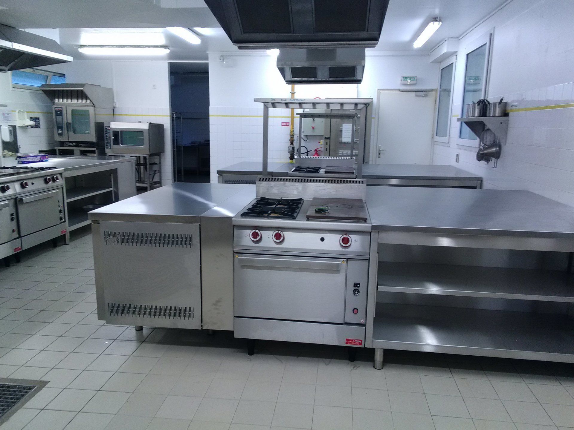 Restaurant cuisines seconde vue