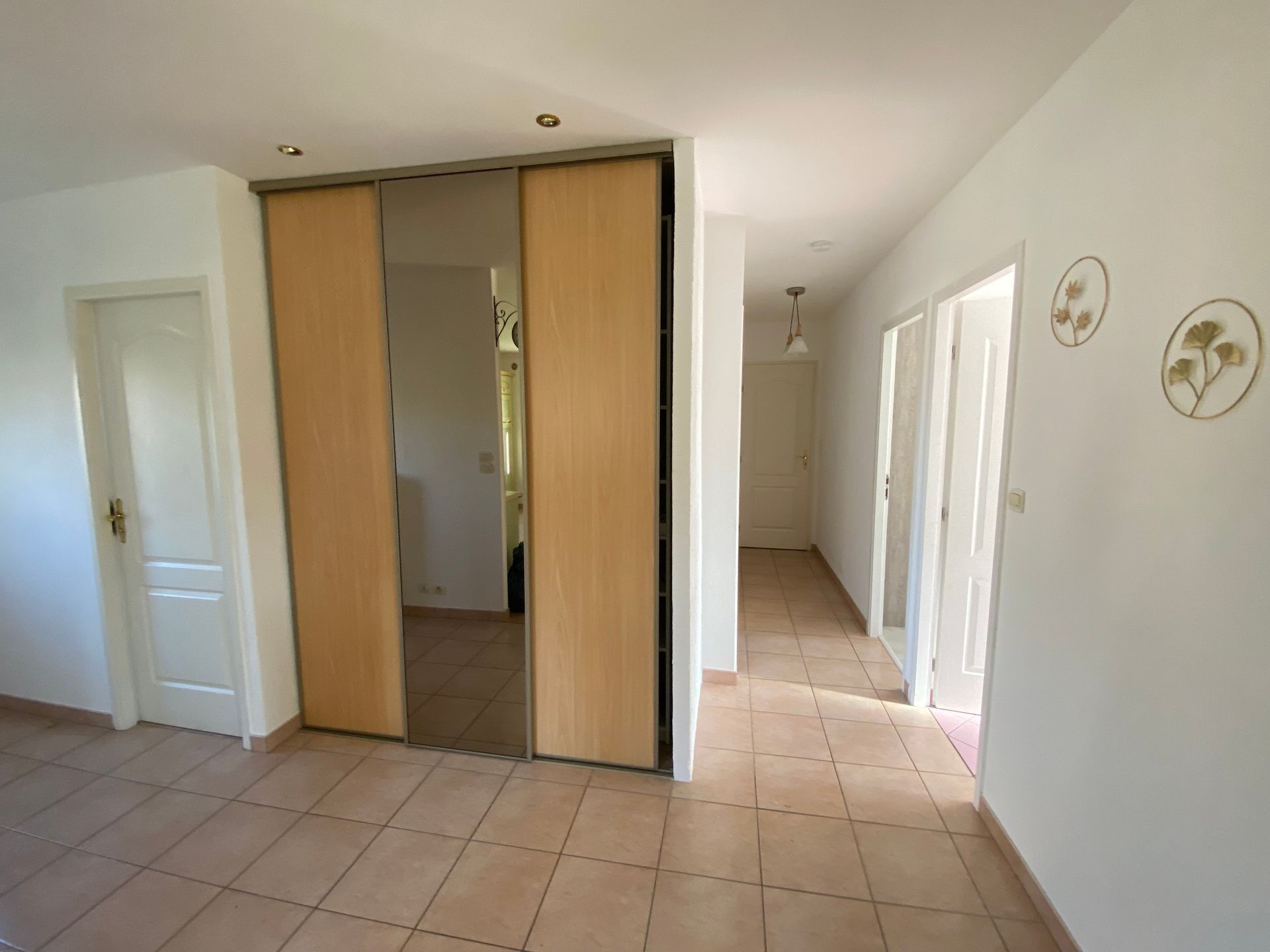 Rangement et couloir intérieur