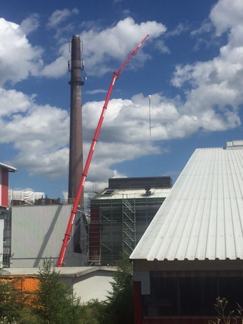 Montagearbeiten einer Silo Anlage mit 250 Tonnen Kran