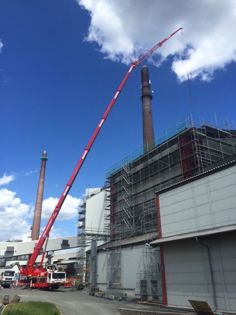 Montagearbeiten einer Silo Anlage mit 250 Tonnen Kran