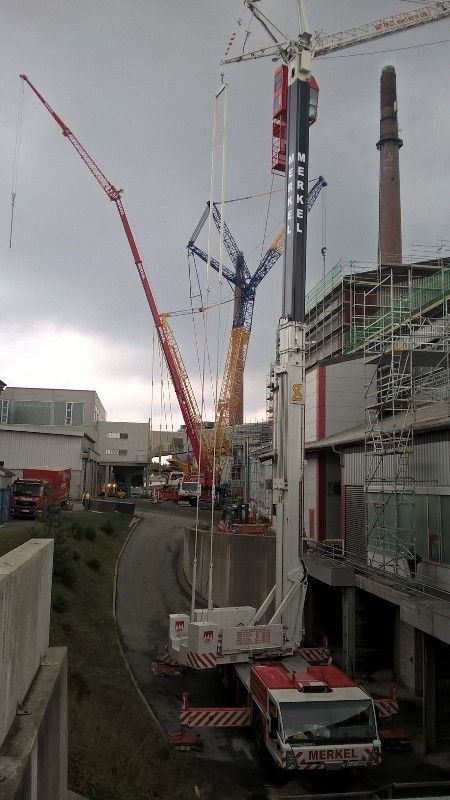 Montagearbeiten einer Silo Anlage mit 250 Tonnen Kran