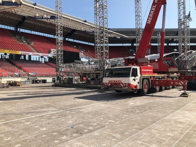 Bühnenaufbau Frankenstadion