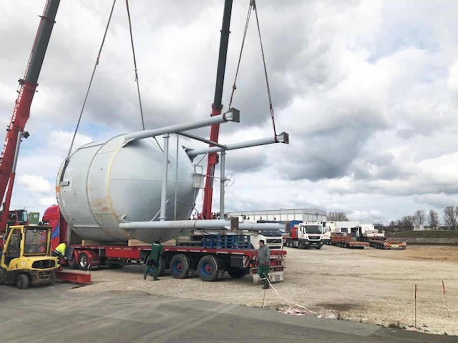 Montage von Siloanlagen