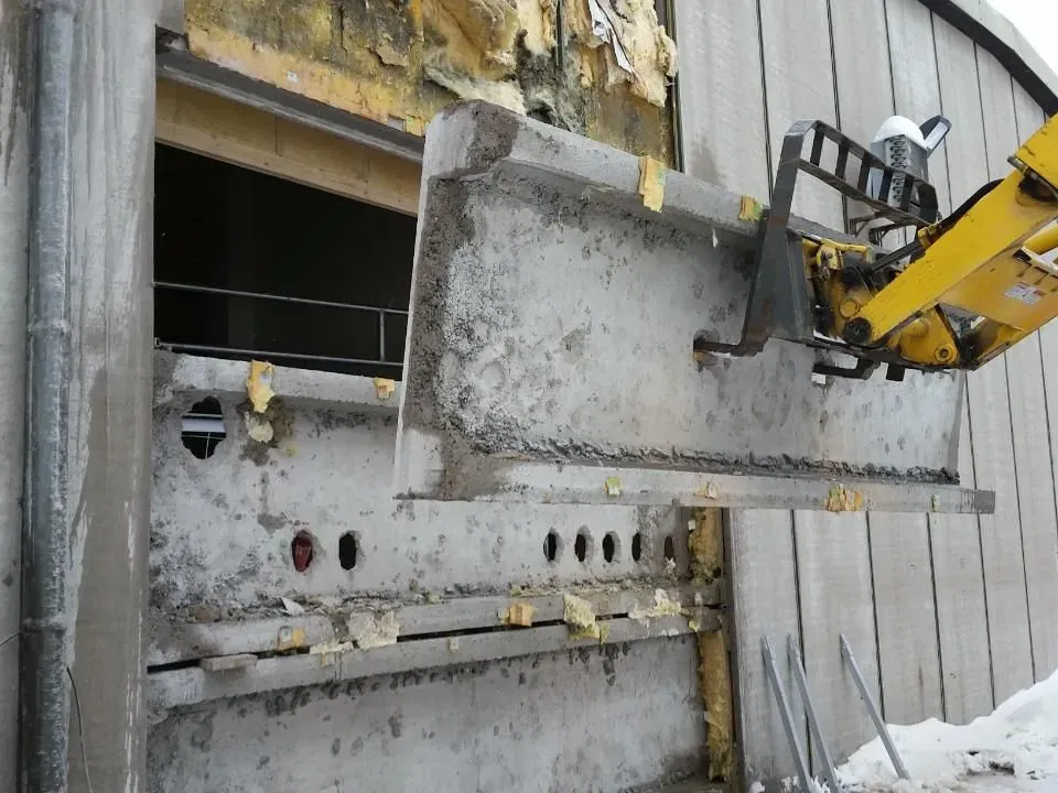 timanttisahaustöiden kalustoa