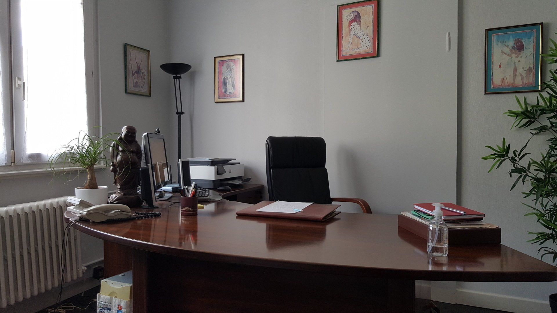 Photo du bureau de votre astrologue