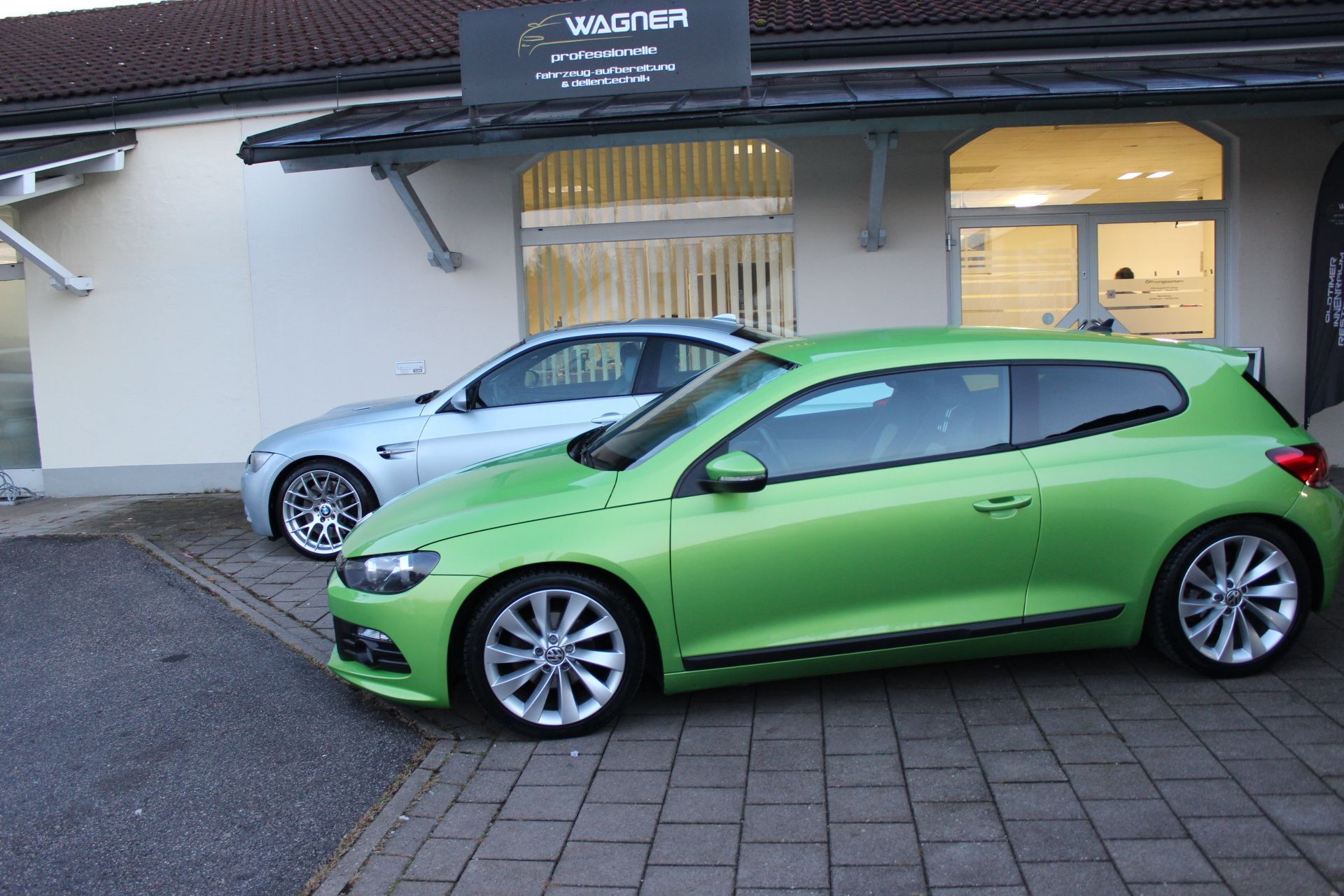 VW Scirocco und BMW M3 Lackaufbereitung Exklusiv inkl .Micro Kratzer und Anti Hologramm Politur und Versiegelung mit Teflon Cornauba Wachs .