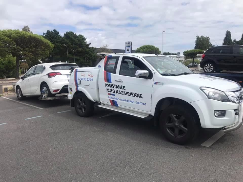 Le dépannage d'une automobile.