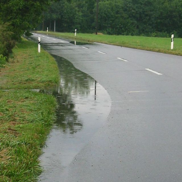 eau sur la route