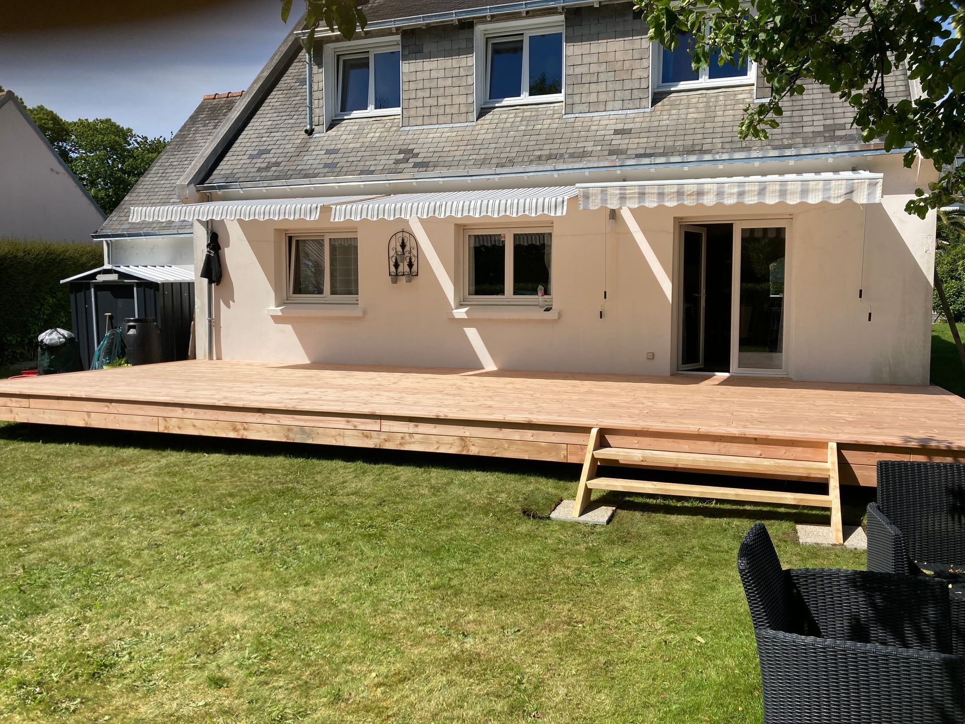 Terrasse bois extérieur de maison la foret fouesnant
