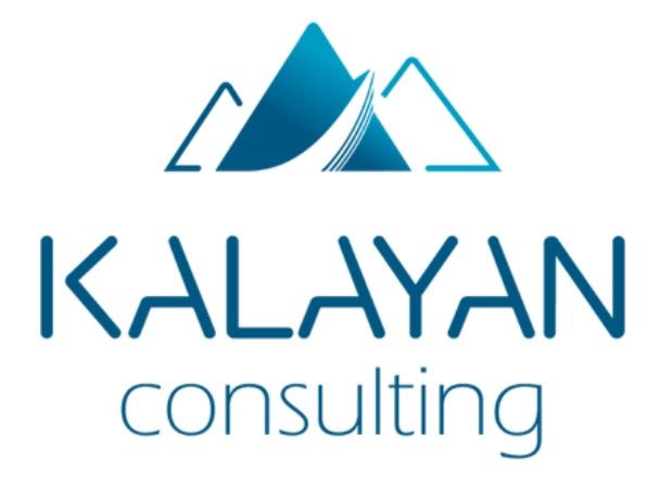 Logo de Kalayan Consulting en bleu avec des sommets montagneux stylisés et du texte.
