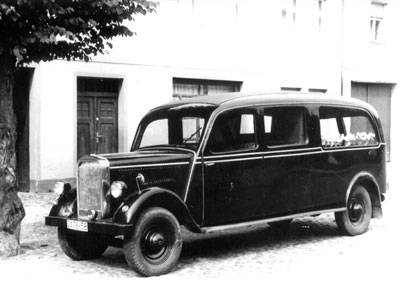 Historische Fahrzeuge Bestattungen