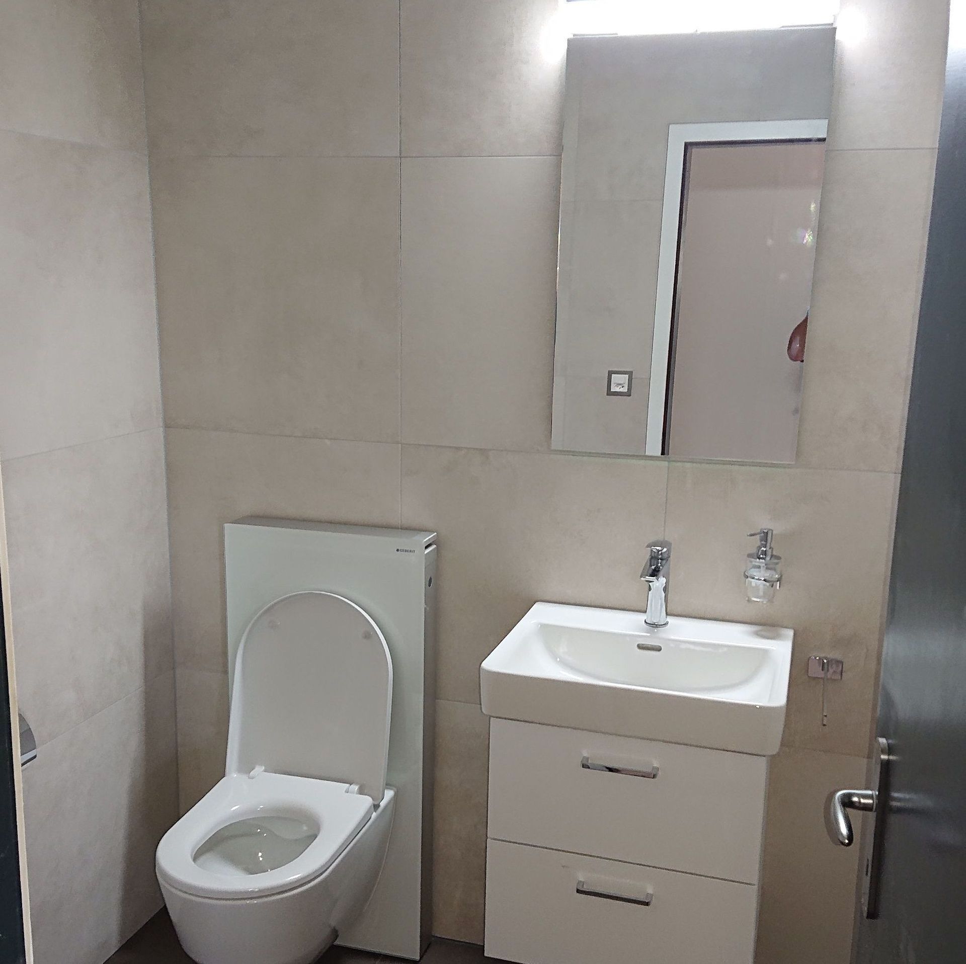 : Linkes Zürichseeufer Richterswil-Kilchberg, Schönenberg, Hirzel, Samstagern, Langau a.A. Adliswil, für Servicearbeiten