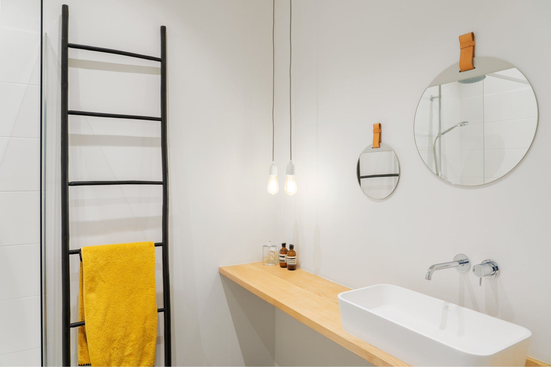 Pose vasque salle de bains