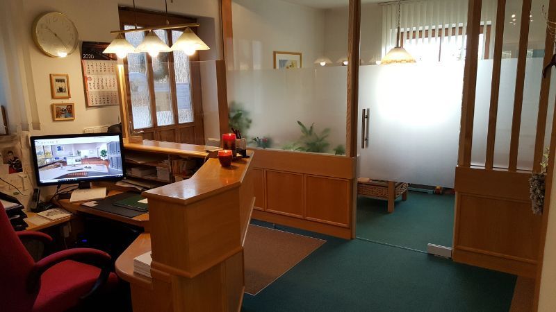 Empfangsbereich beim Zahnarzt