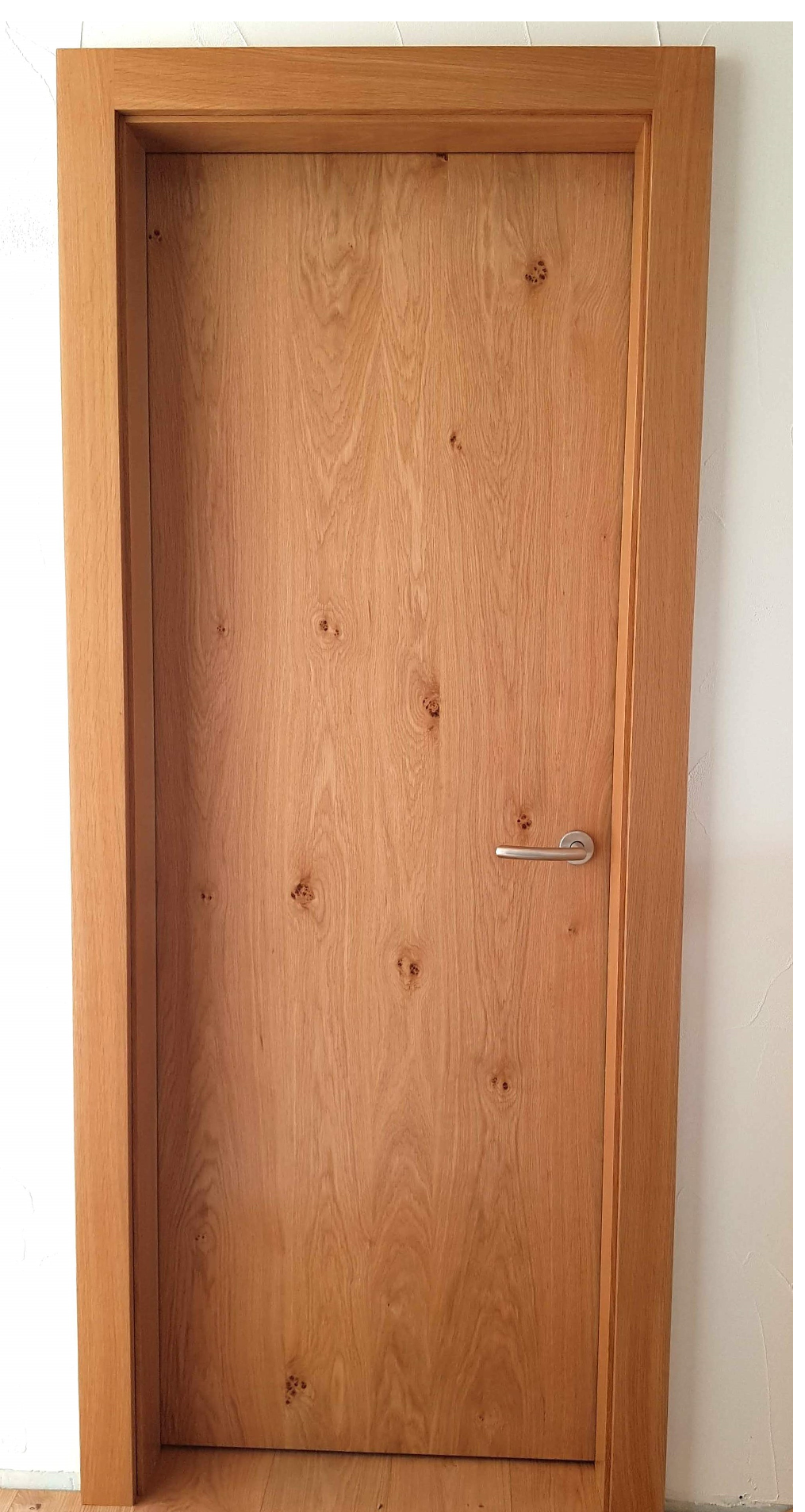 Fabrication et pose de porte en chêne