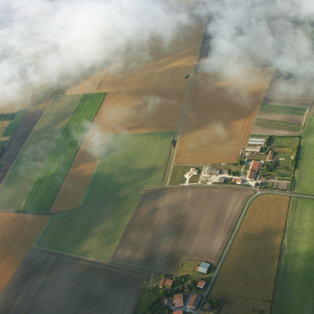 Terrain agricole, découpage de bien foncier vu du ciel