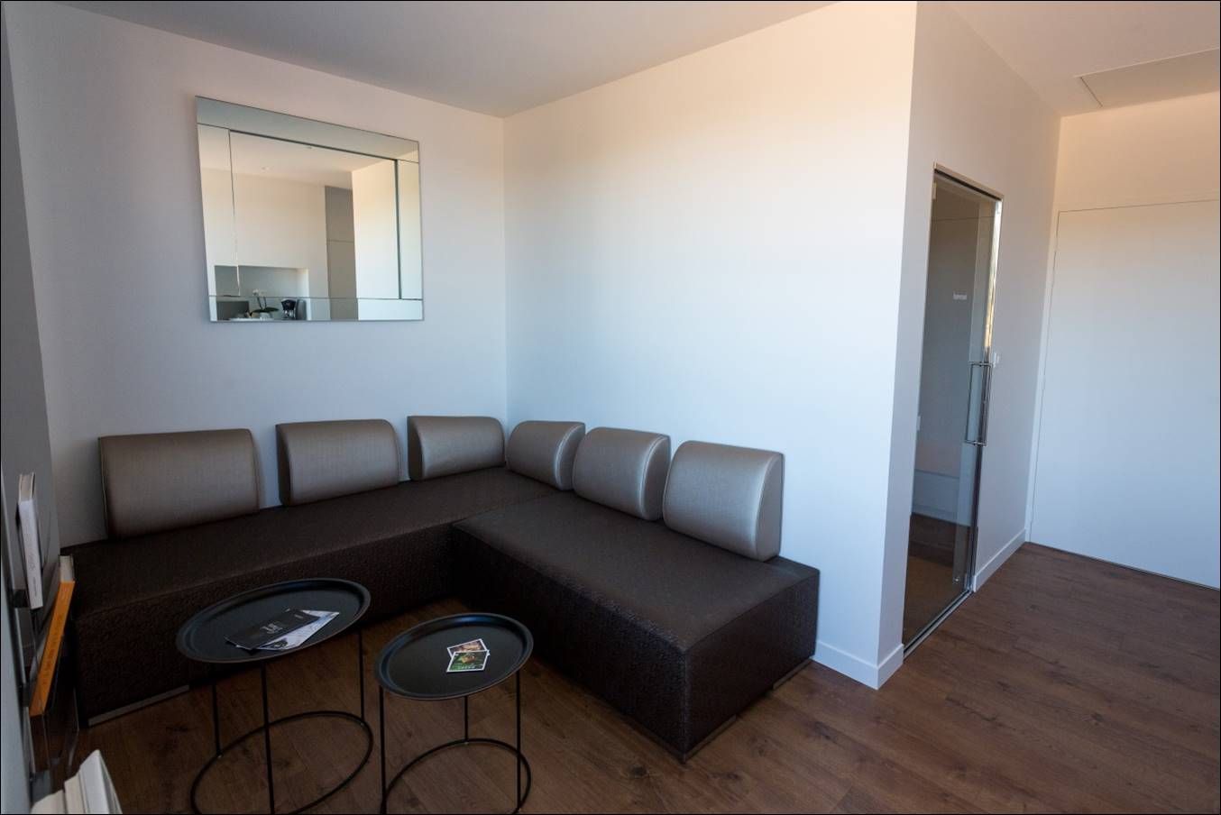 Une salle d'attente.