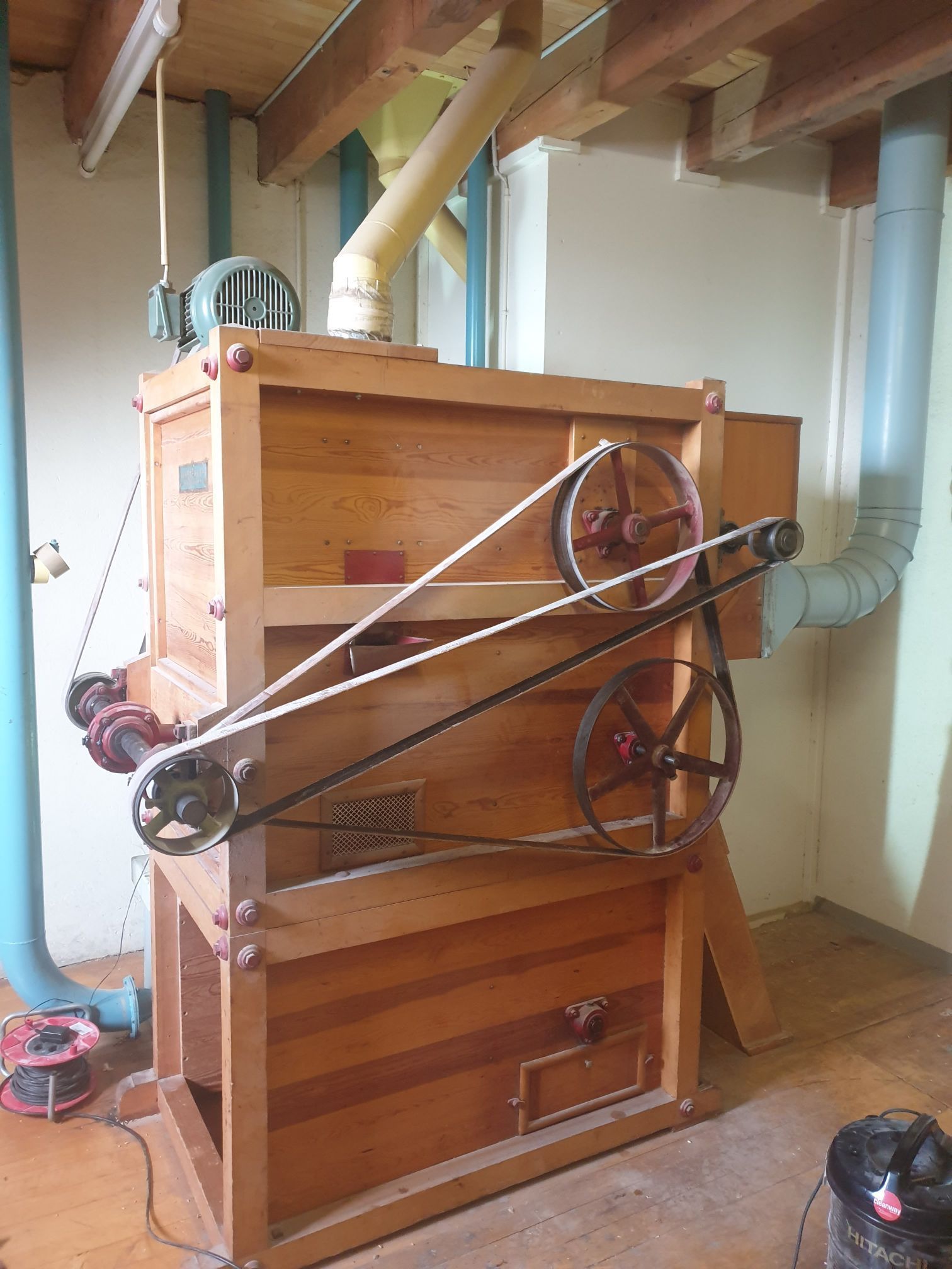 Reiniger alt - Müller Montagen & Unterhalt - Kleinbösingen