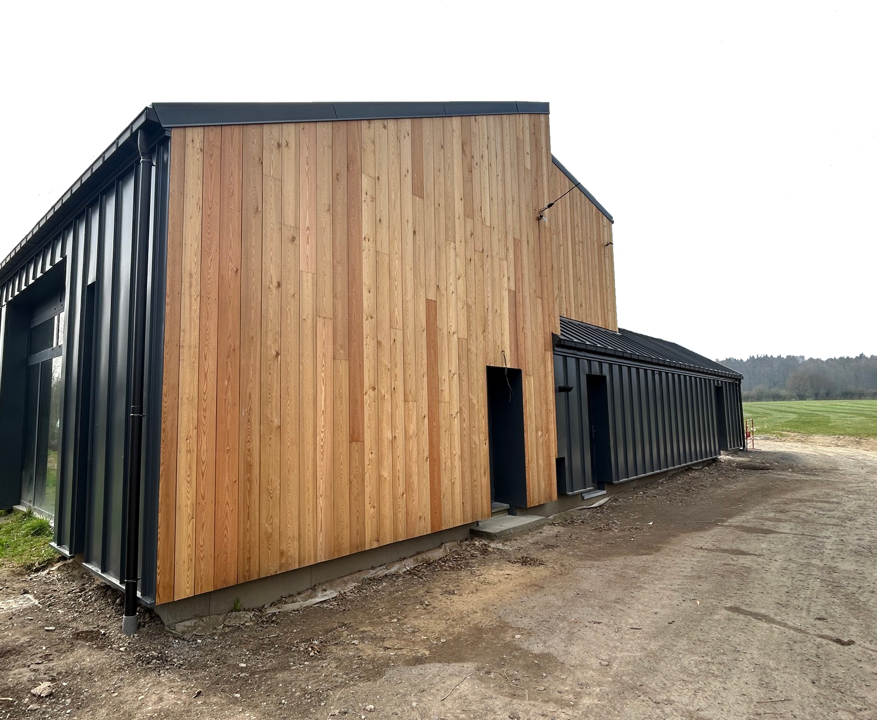 Bardage en bois et métal d'une maison