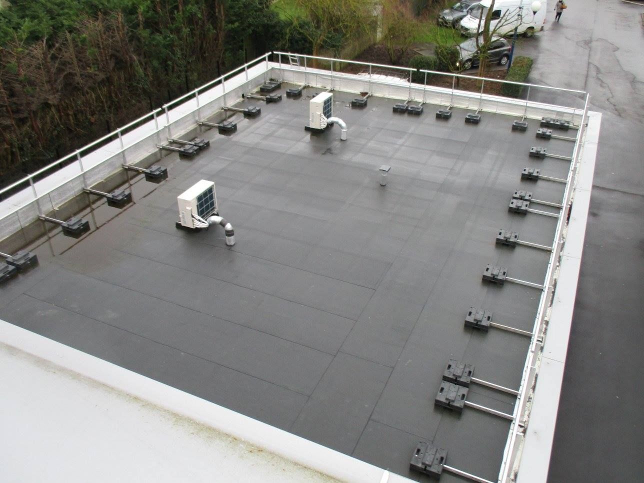 Toit plat d'un bâtiment étanchéifié