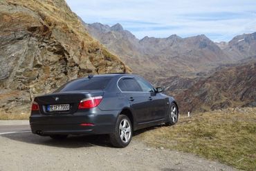 FahrTex roter Mercedes