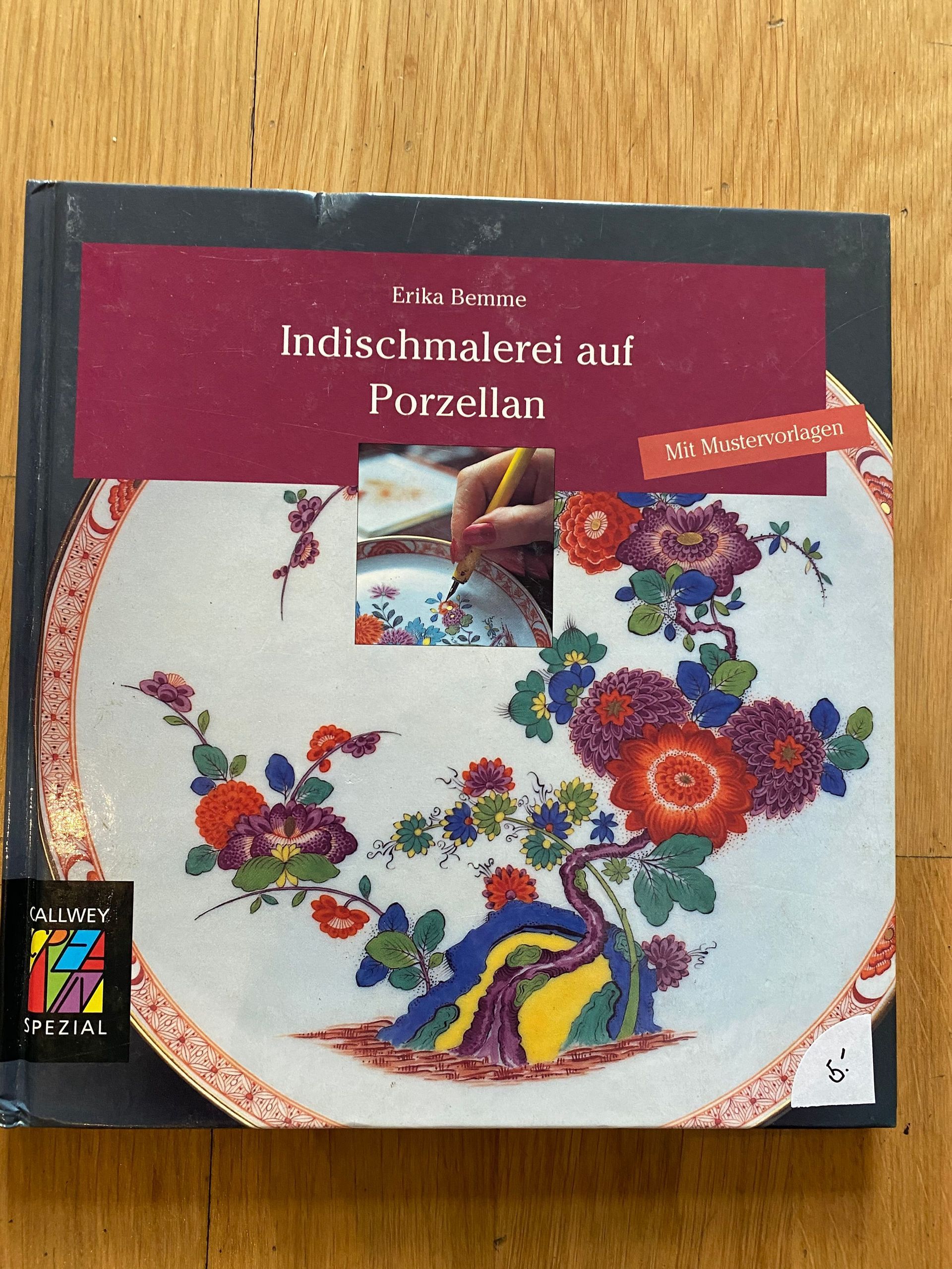 Motifs sur porcelaine_Dony Alexiev - Palette Bern