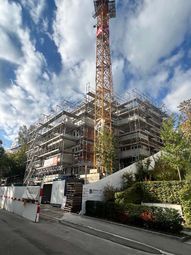 Bau HomeServices GmbH – Kran und Gerüst