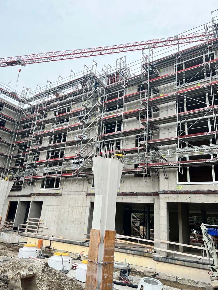 Bau HomeServices GmbH – Rohbau mit Gerüst