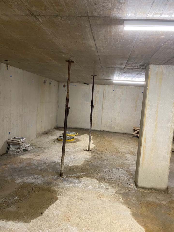 Bau HomeServices GmbH – Stützen für die Betondecke