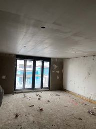 Bau HomeServices GmbH – Glastüren für den Balkon