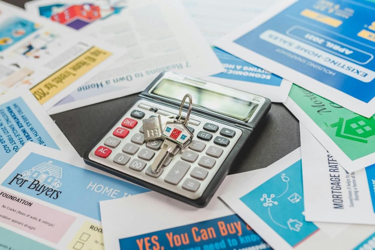 Calculadora en formularios de impuestos y documentos financieros