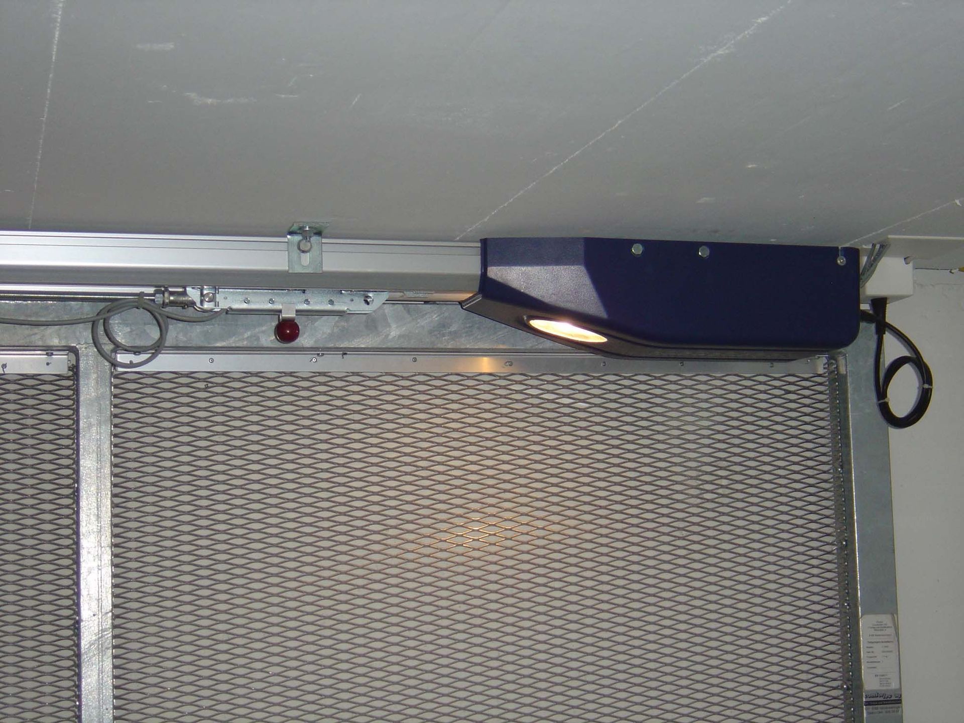 Flügeltorantrieb | Torbau und Antriebstechnik für Garagentore aus Niederweningen in Zürich