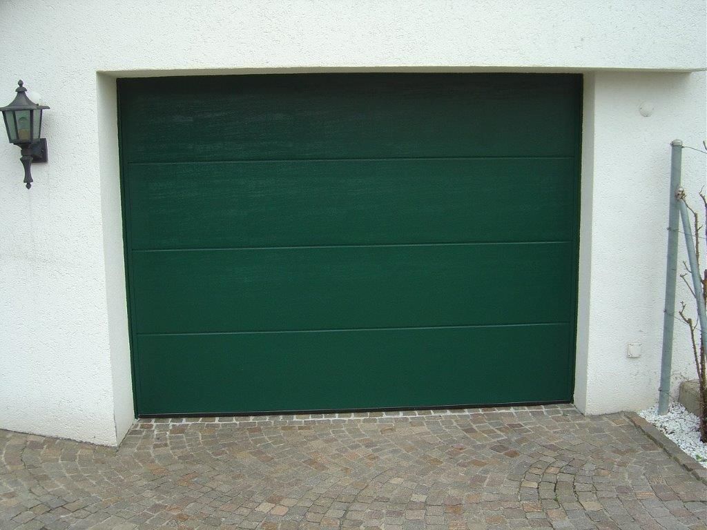 Schwingtor | Torbau und Antriebstechnik für Garagentore aus Niederweningen in Zürich