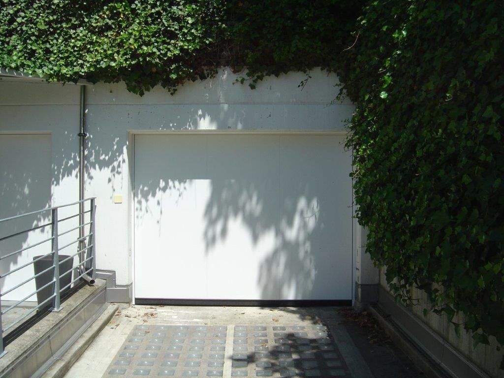 Federzugtor | Torbau und Antriebstechnik für Garagentore aus Niederweningen in Zürich