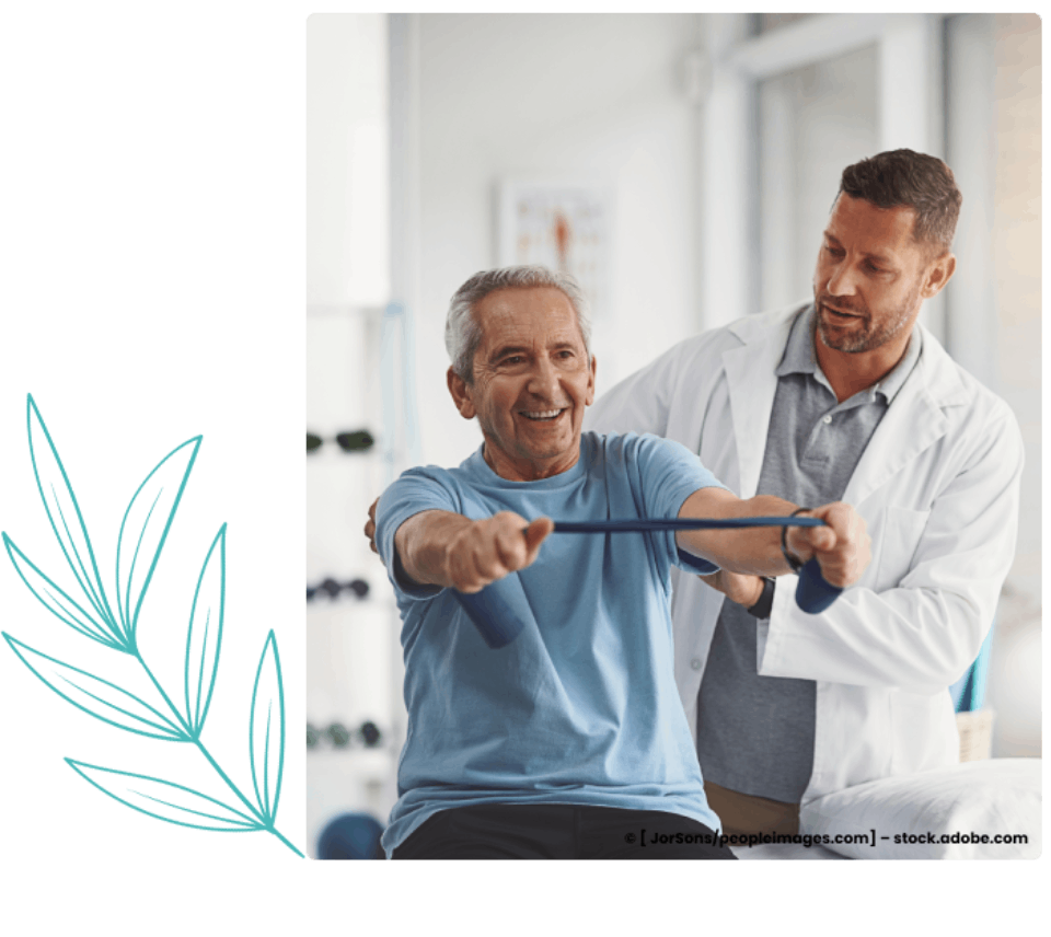 Ein älterer Mann wird von einem Arzt mit einem Widerstandsband versorgt. Ergotherapie Praxis Anita Goetjes