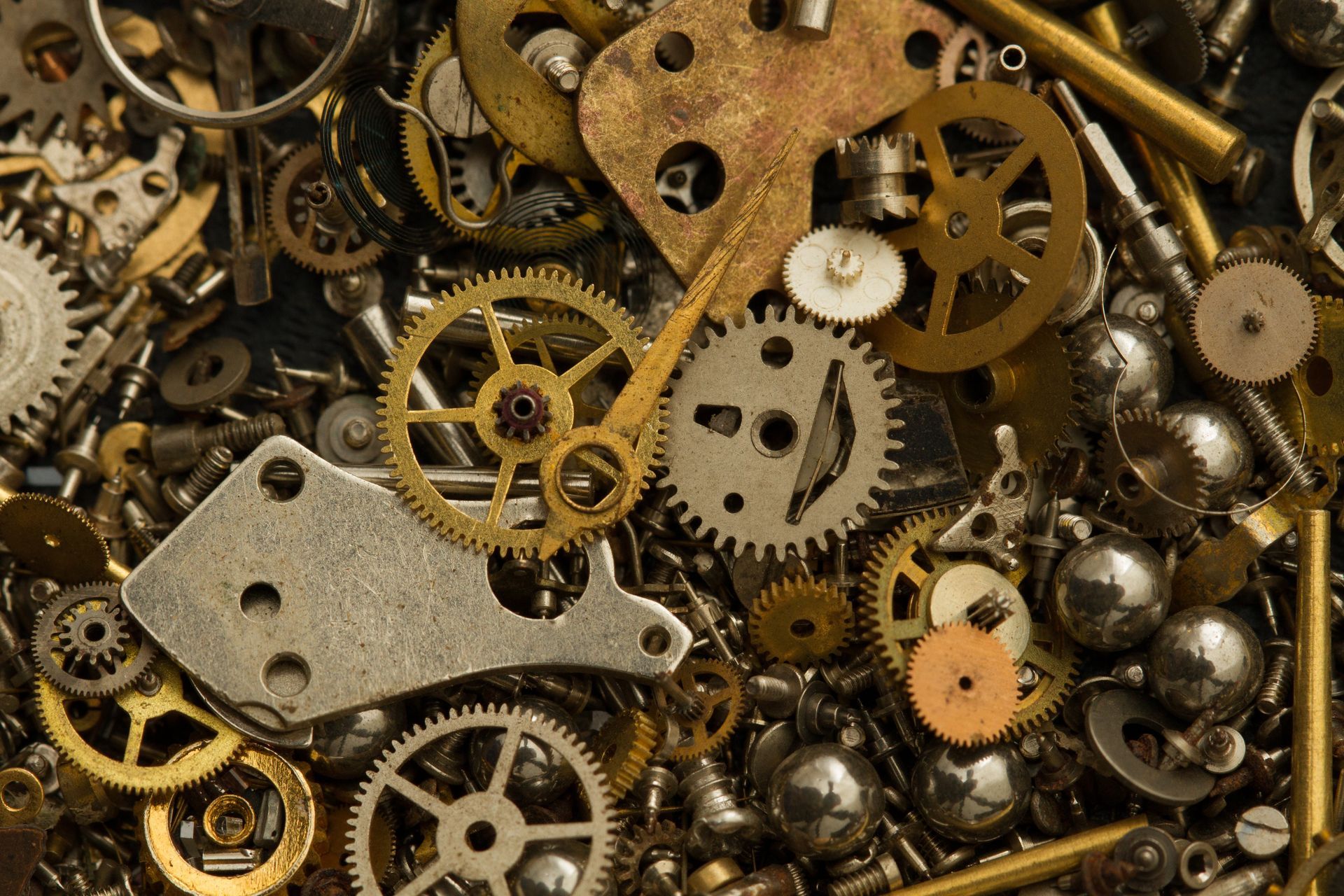 Un tas de rouages pour horloges.