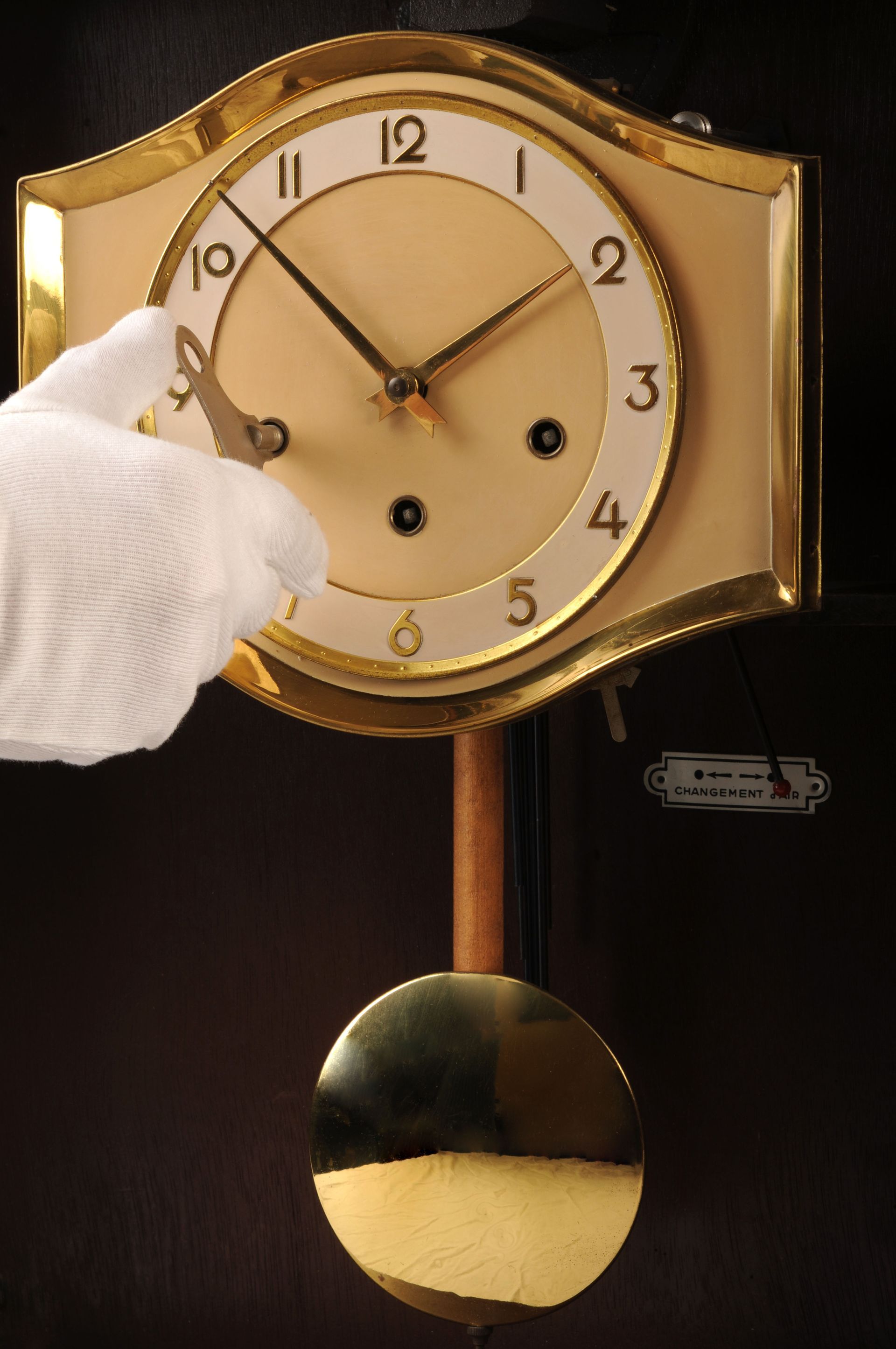 Réglage d'un carillon.