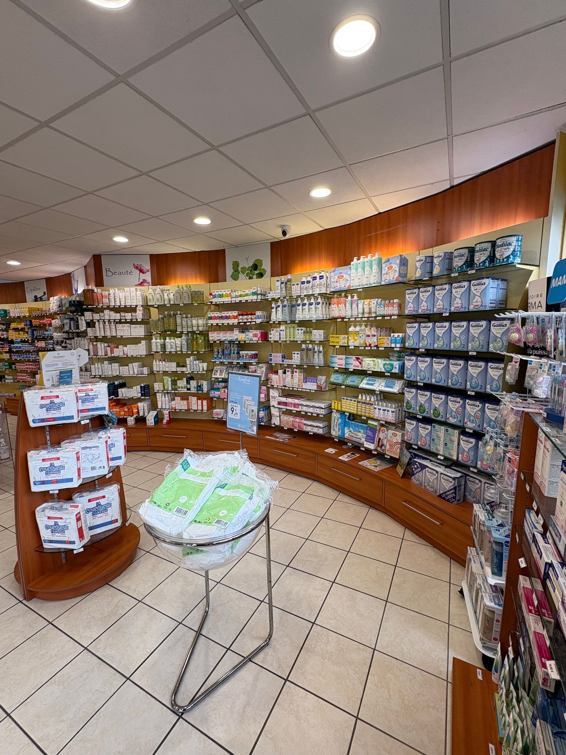 Rayon maternité de notre parapharmacie