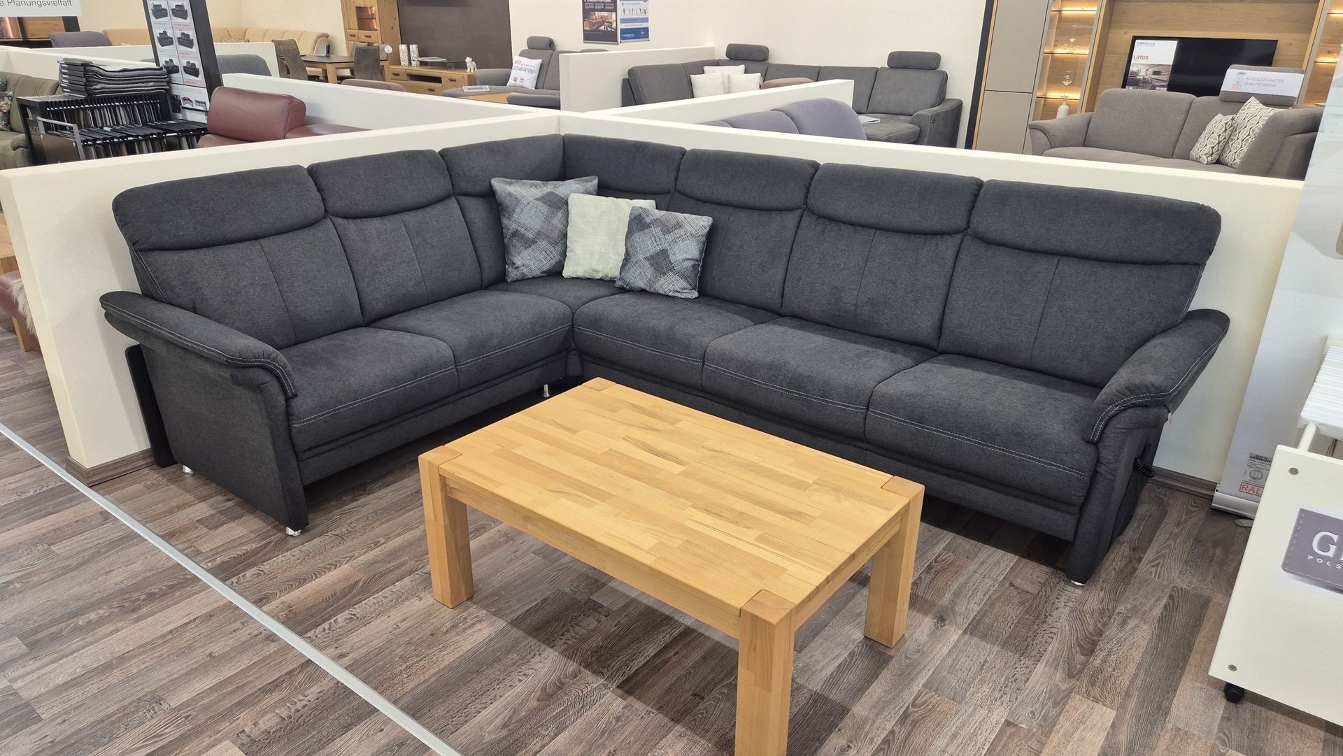 Modell Leonie Dunkelgraue Couch